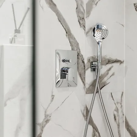 Lovely Noblessner Studio, Free Underground Parking!