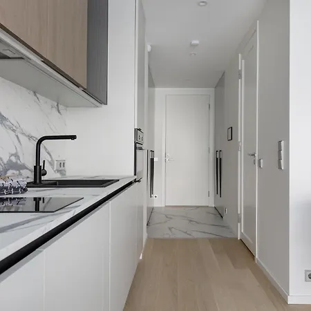 Lovely Noblessner Studio, Free Underground Parking! Apartman